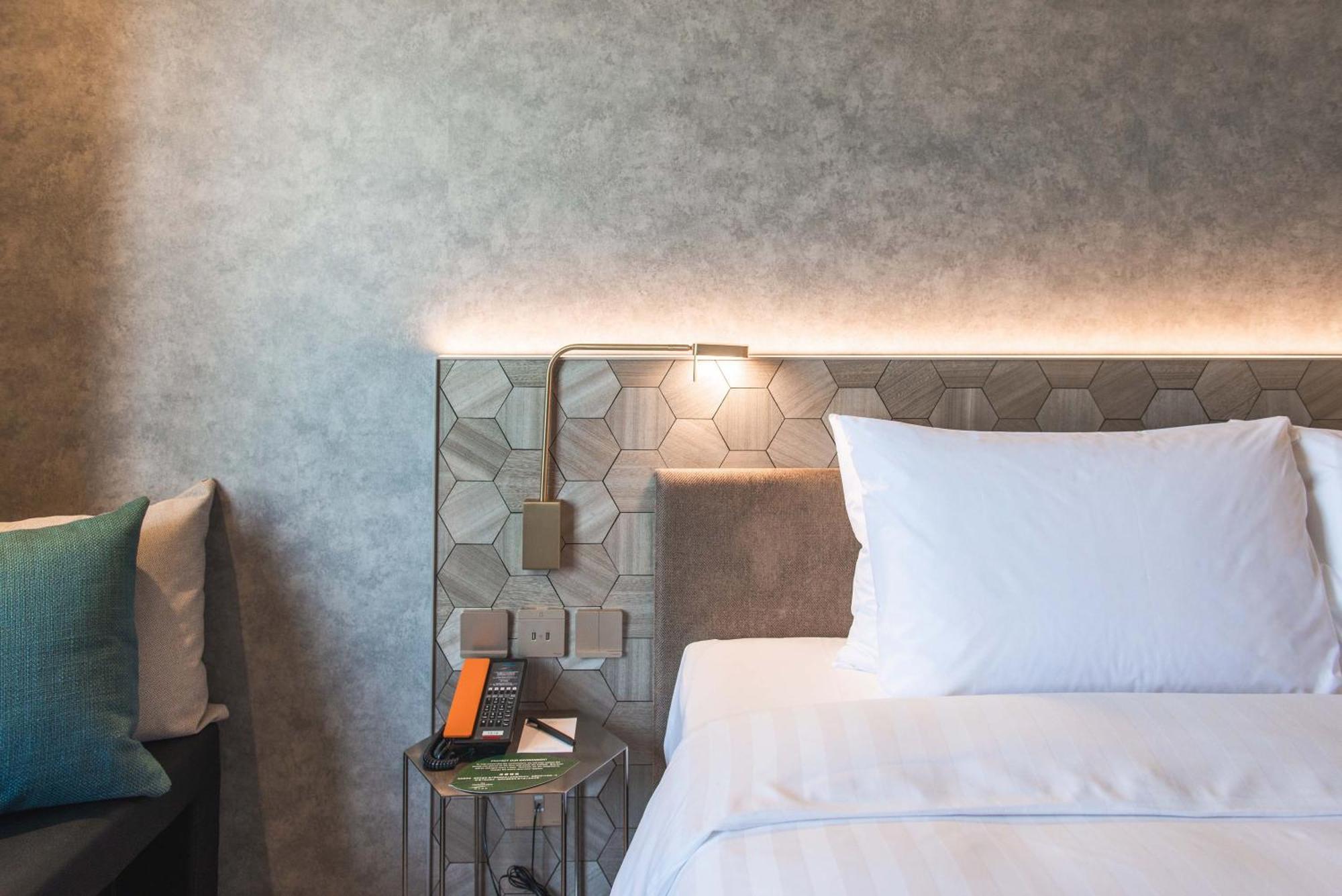 Hotel The Harbourview - Chinese Ymca Of 4*